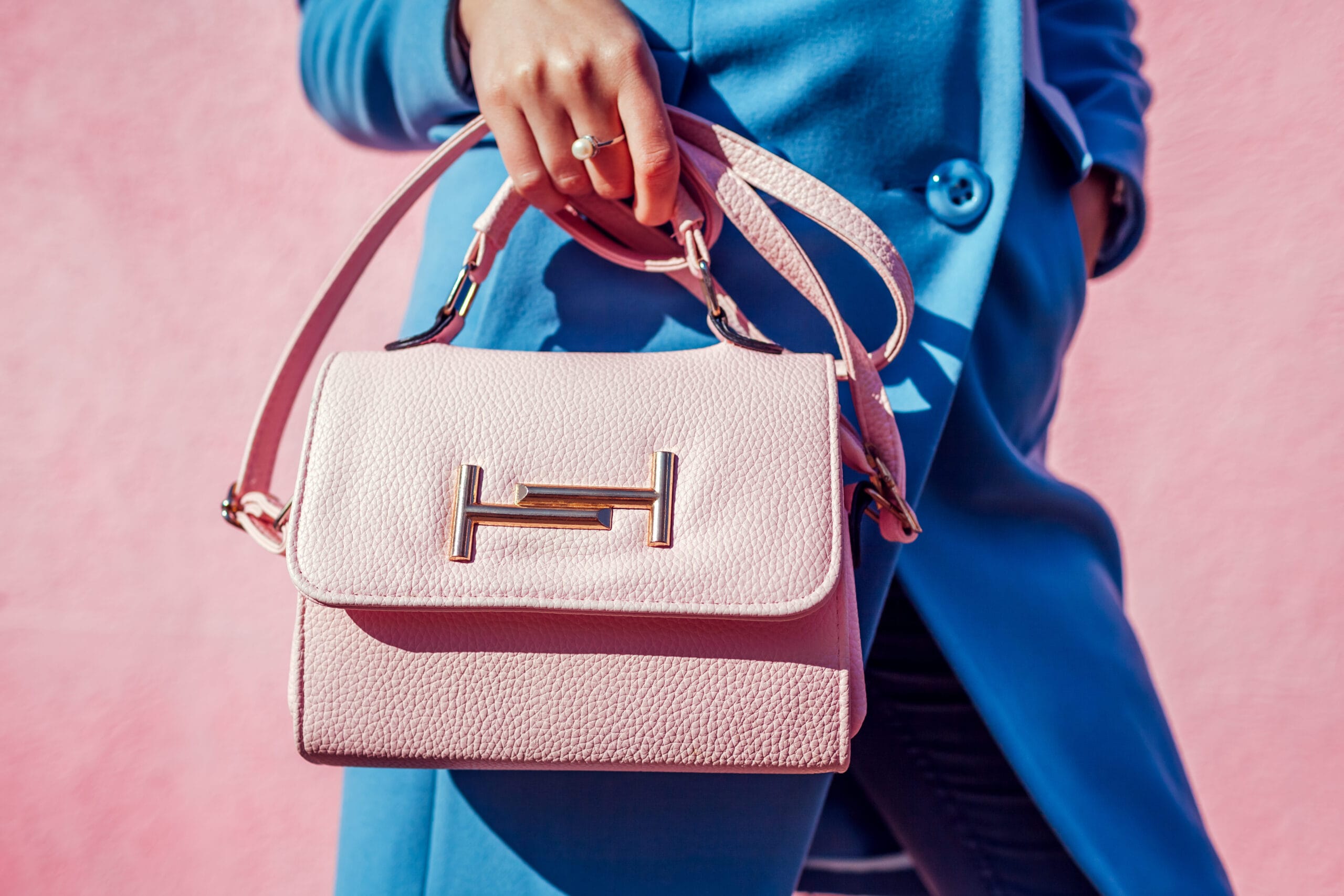 Slow fashion w wydaniu premium: dlaczego warto postawić na polskie luksusowe torebki?