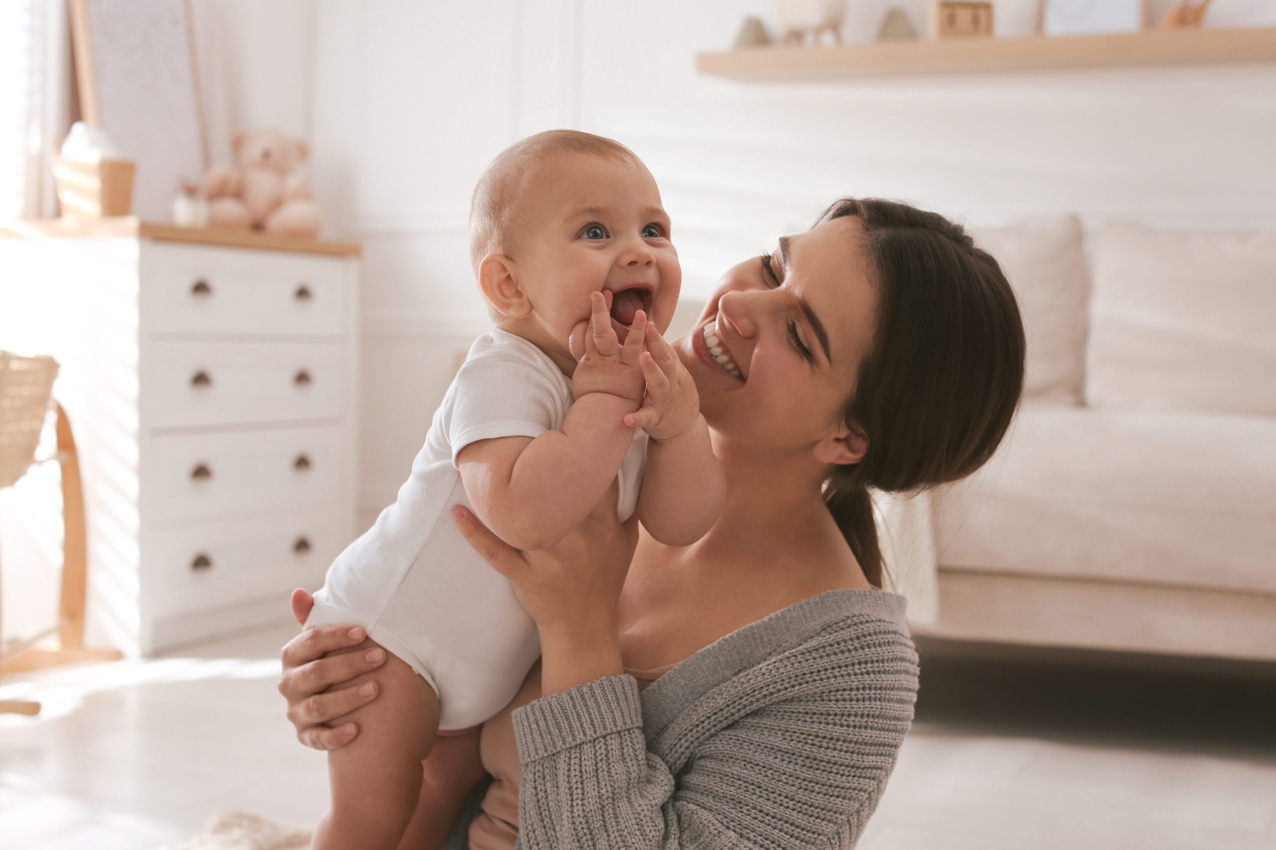 Butelki szklane do karmienia – wady i zalety, o których musisz wiedzieć przed zakupem